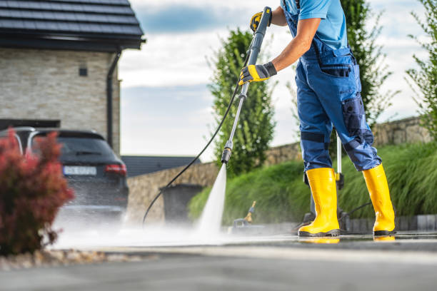 Best Roof Pressure Washing  in Maple Bluff, WI